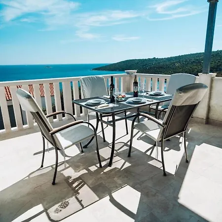 Dom wakacyjny Brdar Comfortable Vinišće